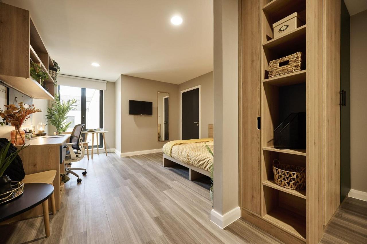 Studio Apartments At Spireworks Minutes Away From Oxford City Centre ภายนอก รูปภาพ